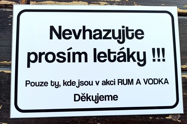 Tabulka - "Nevhazujte prosím letáky"