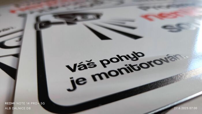 Tabulka / cedulka "Prosíme neničte soukromý majetek"