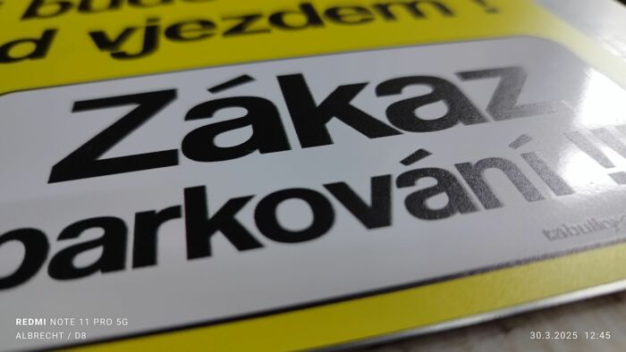 Tabulka / cedulka "Zákaz parkování"